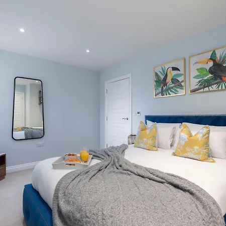 Elliot Oliver - Charming One Bedroom Apartment With Parking In The Docks Gloucester Exterior photo