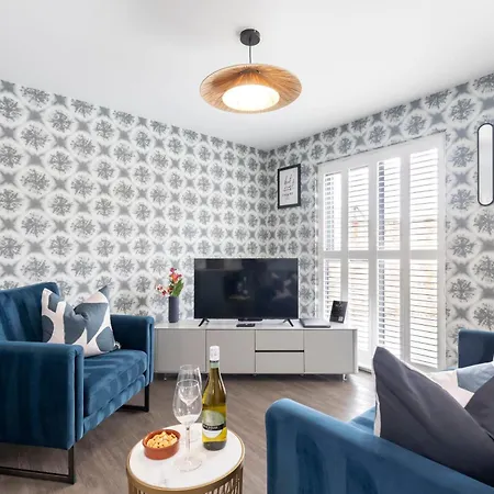 Elliot Oliver - Charming One Bedroom Apartment With Parking In The Docks Gloucester Exterior photo