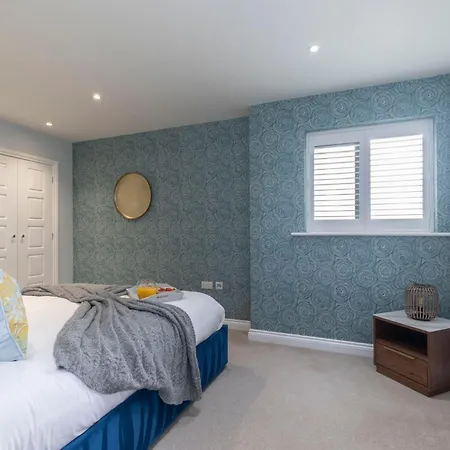 Elliot Oliver - Charming One Bedroom Apartment With Parking In The Docks Gloucester Exterior photo
